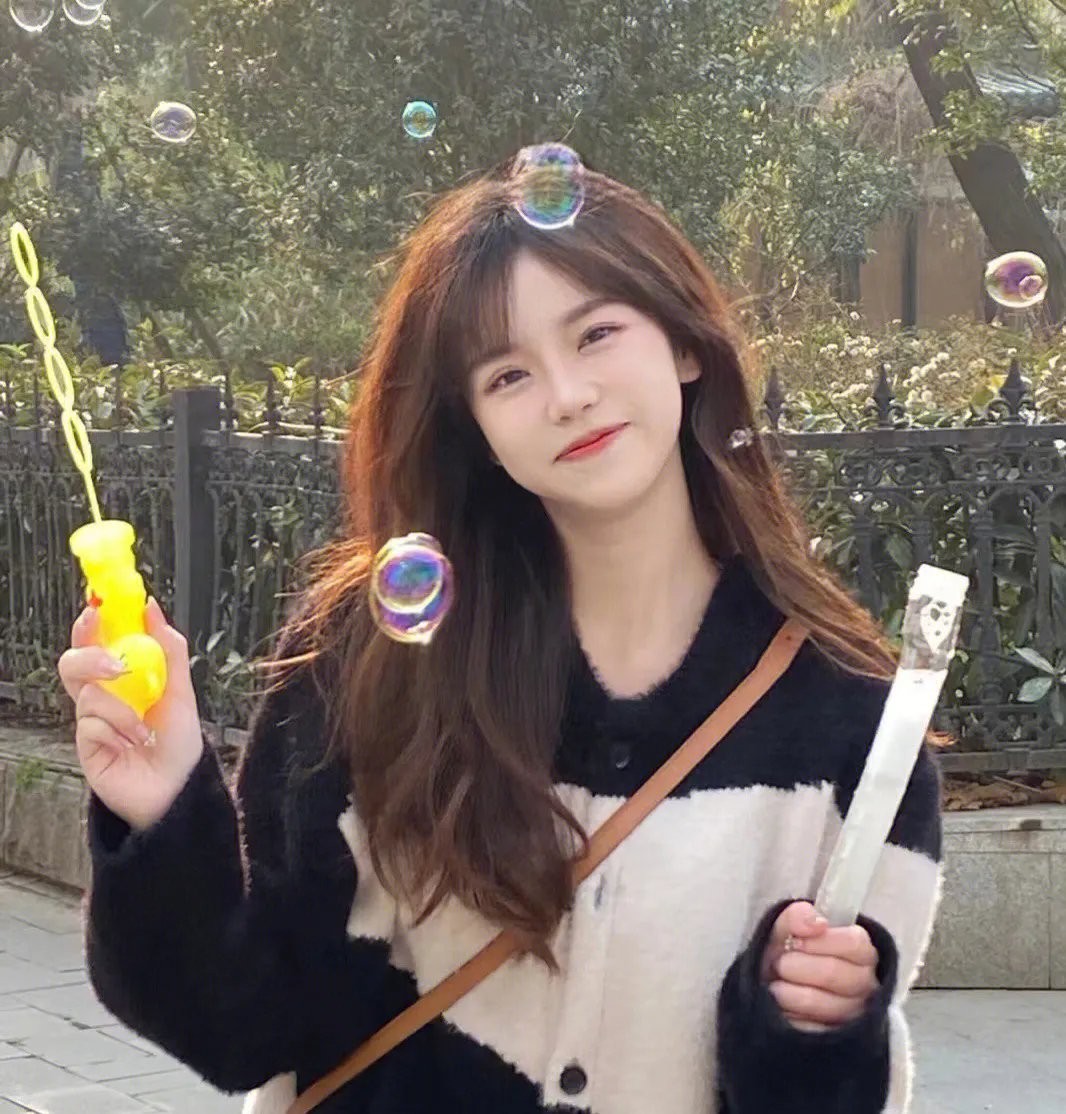 罗美雪妮黛的美丽与哀愁